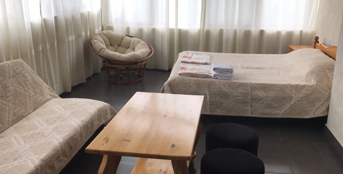 Стая за двама или единична